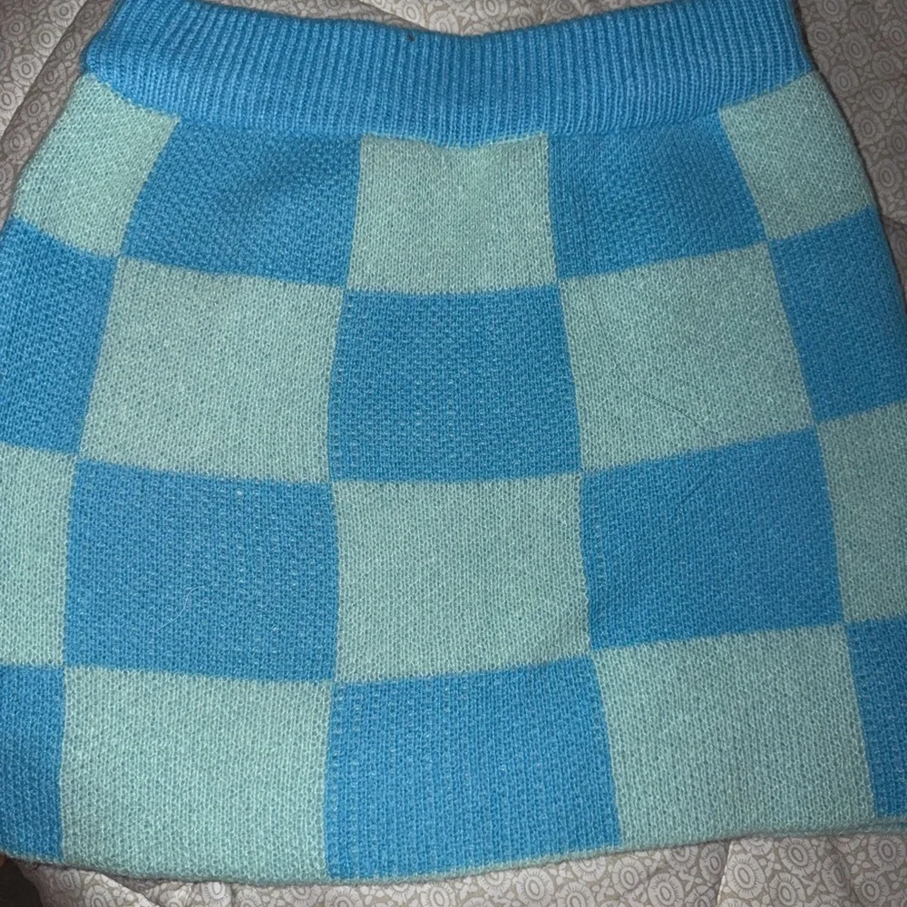 Chic Blue and Green Checkered Cardigan Set - Picture 5 of 5